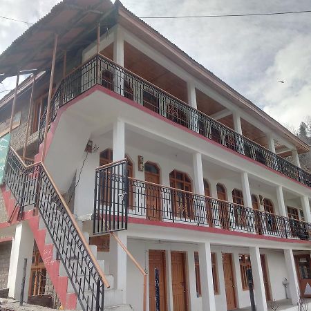 مايالي Snow Nest Paying Guest House المظهر الخارجي الصورة
